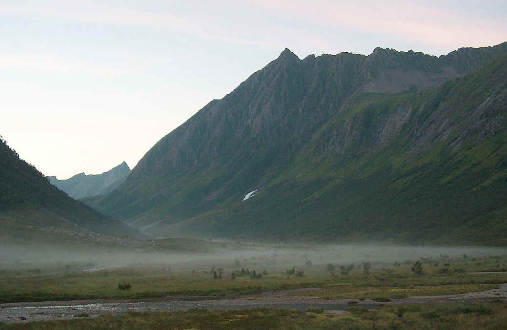 kveld.juli06.jpg (113846 bytes)